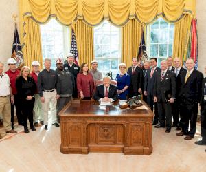 (Official White House Photo by Shealah Craighead)